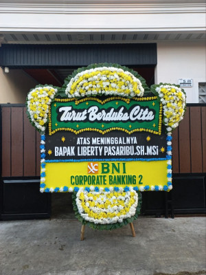 Papan Bunga Duka di Pejanggik